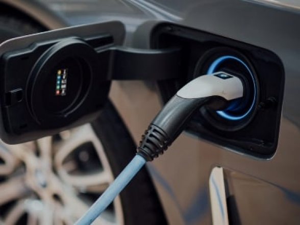 BMW планирует увеличить продажи полностью электрических автомобилей к 2025 году